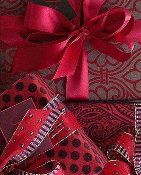 Red Wedding Elegant T Wrapping 2098148 Weddbook