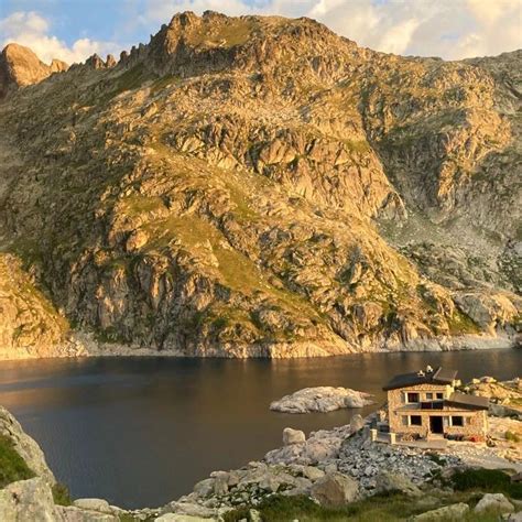 Refuge De Migouelou Vall Es De Gavarnie