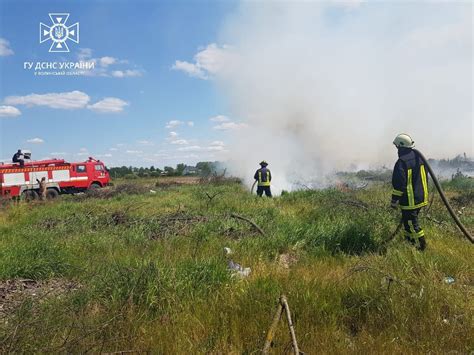 Горіли будинки та суха трава на Волині за добу сталося 7 пожеж