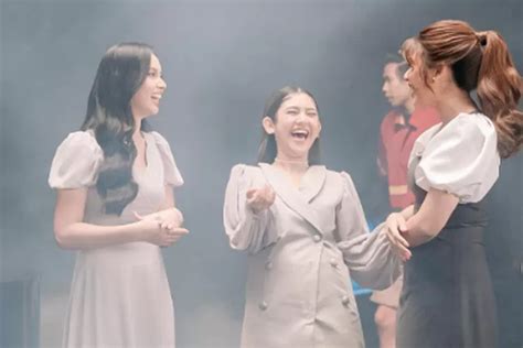 Gokil Tiara Andini Lyodra Dan Ziva Magnolya Bersama Weird Genius