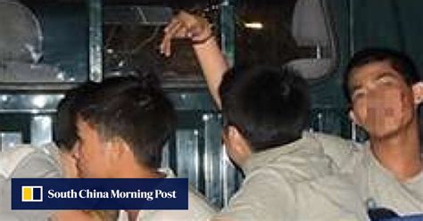 Jailbreak 450 Vietnamese Drug Addicts Climbed Walls Attacked Guards