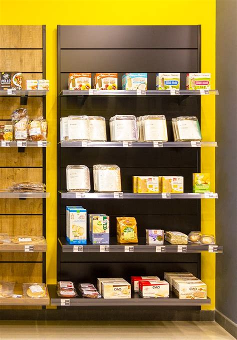 Progetto Arredo Negozio Alimentari Bio E Integratori MG Food Store