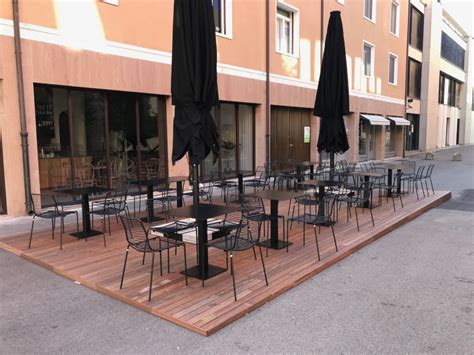 Pedana In Legno Per Outdoor Arte E Parquet