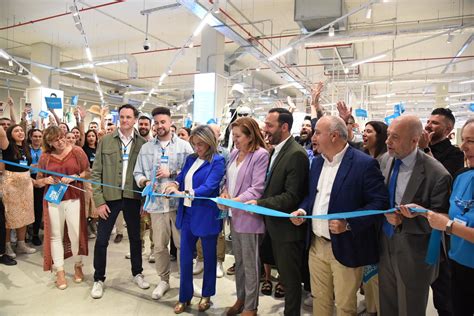 Primark Abre Las Puertas De Su Primera Tienda En Toledo Y Aterriza Con