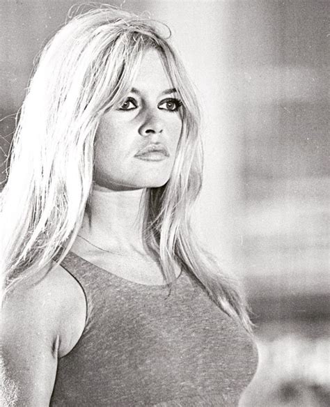 Pin By Murielle Amelie On Brigitte Bardot Style And Beauty Icon