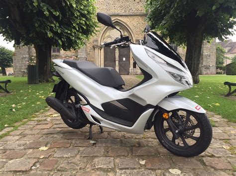 Essai Honda Pcx L Avis De Caradisiac Moto Fiche Technique