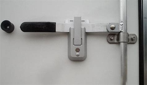 11 Best Trailer Door Locks - Best Ways to Keep Your Trailer Safe