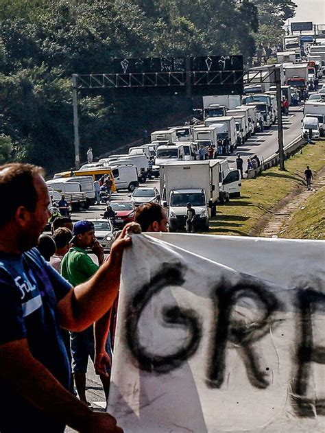 Greve Dos Caminhoneiros Marcada Brasil Do Trecho