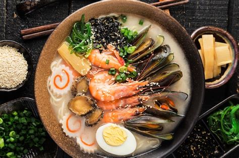 Premium Photo A Bowl Of Japanese Seafood Ramen