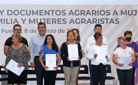 Puebla Realizan Entrega De Escrituras Y T Tulos De Propiedad Grupo