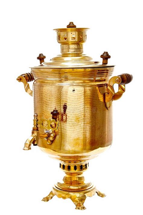 Samovar Ruso De Cobre Del Vintage Aislado En El Fondo Blanco Foto De