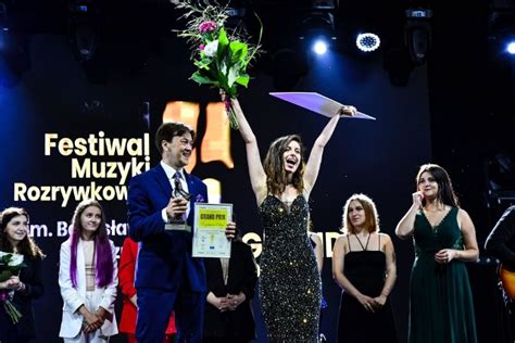 Tłumy widzów na XVIII Festiwalu Muzyki Rozrywkowej w Kozienicach