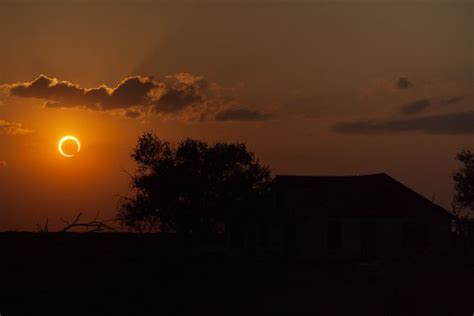 Ring Of Fire Catch The Only Annular Solar Eclipse Of 2017 This Sunday Universe Today