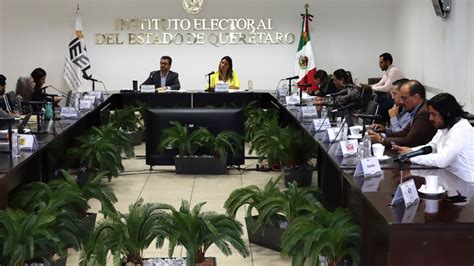 Militantes De Morena Reclaman Mayor Compromiso Del Ieeq