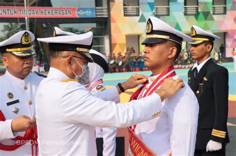 102 Perwira Pelayaran Niaga Dan 158 Peserta Diklat Peningkatan STIP