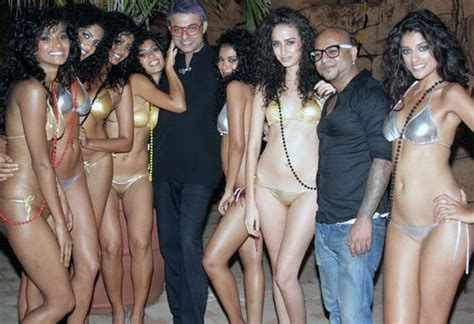 Kingfisher Models In Bikini Showamazing Sexy Pics