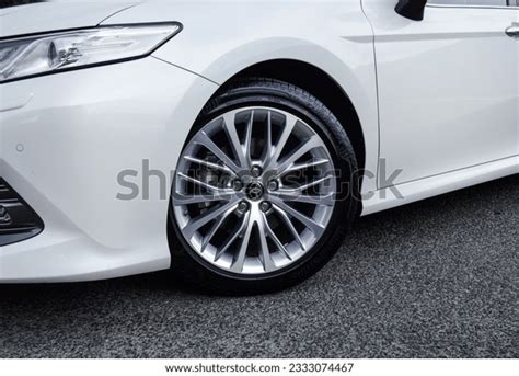 Toyota Camry: Over 3.913 Royalty-Free Licensable Stock Photos ...