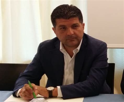 Ialongo Stazione Di Latina Scalo Serve Una Biglietteria Aperta Anche