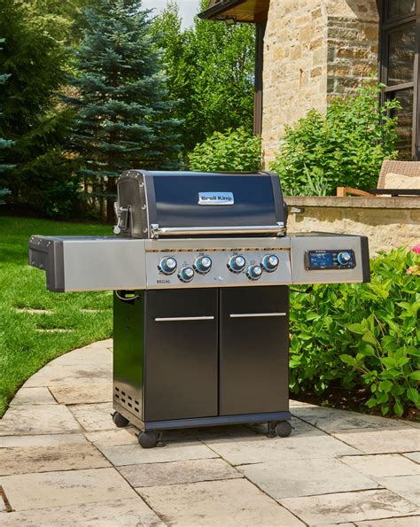 Broil King Regal Q Ir Smart Grill Mit Ique Intelligent Barbecue