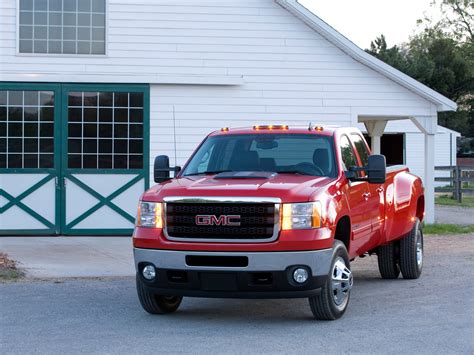 GMC Sierra 3500HD Crew Cab Specs & Photos - 2008, 2009, 2010, 2011 ...