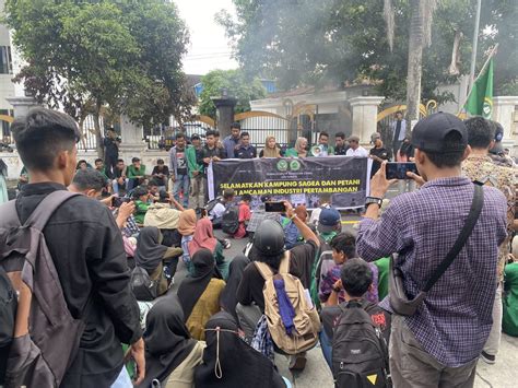 DEMA IAIN Ternate Gelar Aksi Sagea Hal Teng