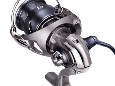 25 CALDIA - Daiwa Italy - Spinning reels for fishing