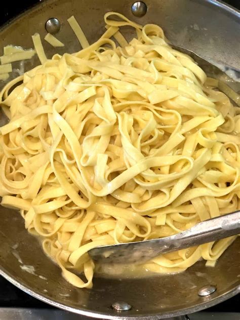 Quick And Creamy Fettuccine Al Burro Keeping It Simple Italian