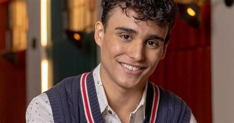 Guto Ser Rejeitado Pelo Pai Ap S Se Descobrir Gay Na Novela Das