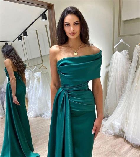 Pin By Aml Helmy On Green Prom Dress Evening Dresses Satin