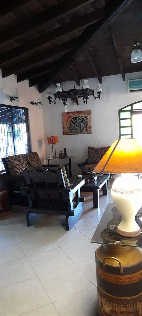 VENDO CASA EN AREGUA Ref Q67577 Infocasas Py