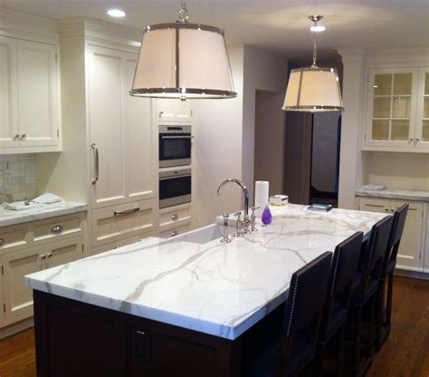 Why Quartz is an Excellent Option for a Kitchen Countertop | Tile ...