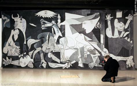 Picassos Guernica Vor 80 Jahren Erstmals Gezeigt Sonntags