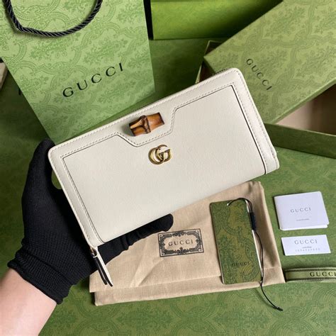 Gucci Diana Continental Wallet In White Wholesales High