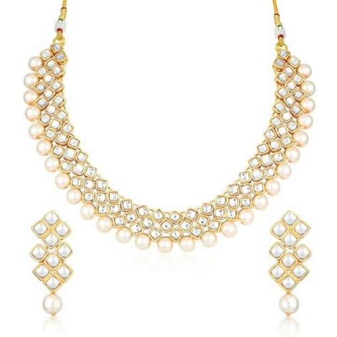 Buy Sukkhi Modish Pearl Gold Plated Kundan Choker Necklace Set For