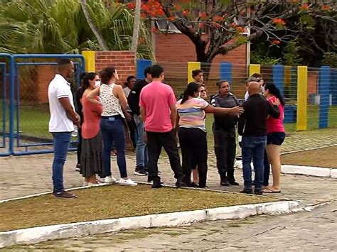 Educadores brasileiros se solidarizam os familiares das vítimas de