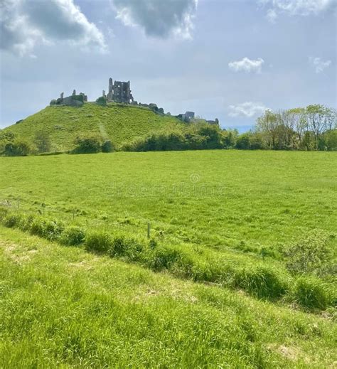Corfe Castle Ruins Dorset Stock Photo Image Of Panorama 318985890