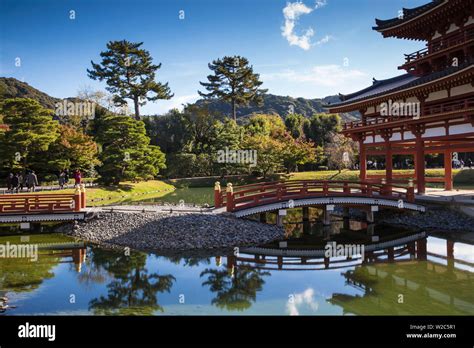 Templo De Byodoin En Kyoto Fotograf As E Im Genes De Alta Resoluci N