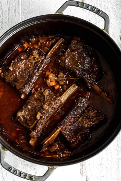 Red Wine Braised Short Ribs With Celery Root Purée Cooking With Cocktail Rings