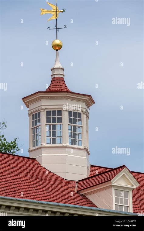 Wooden House Weather Vane Hi Res Stock Photography And Images Alamy