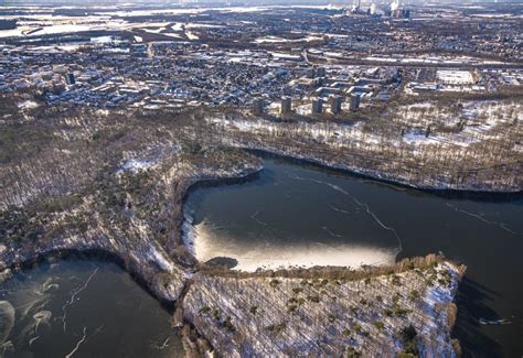 Luftbild Duisburg Winterluftbild Uferbereiche Des Haubachsee Und