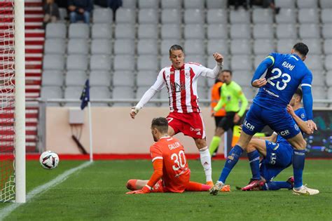 Cafouillage D Finition Dans Le Lexique Du Foot So Foot