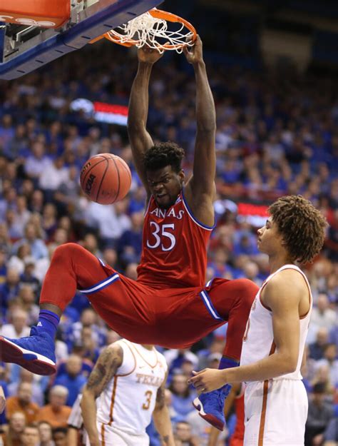 Sophomore Udoka Azubuike Tops Ratings On Senior Night In Victory Vs