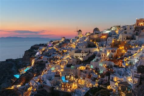 Premium Photo | The sunset of oia santorini