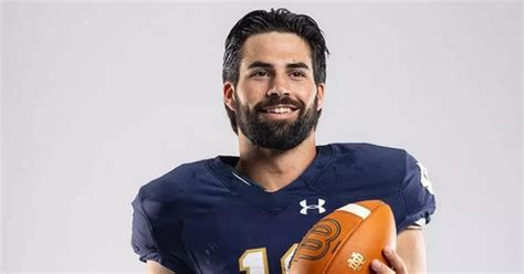 Notre Dame Footballer Sam Hartmans Life Romances Going To Therapy