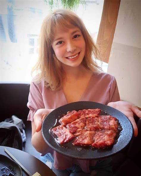 工藤ジェニファー茉侑さんのインスタグラム写真 工藤ジェニファー茉侑instagram「またまたお肉😎久しぶりに近所のカンテラに行ったら