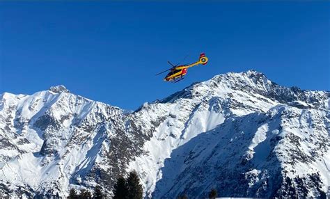 Valanga Sulle Alpi In Francia Trovata La Sesta Vittima Foto E Video