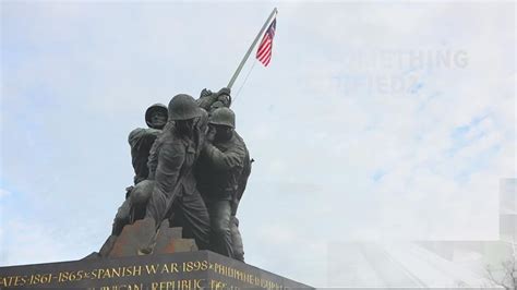 Is there an extra hand on the Marine Corps War Memorial? | wusa9.com