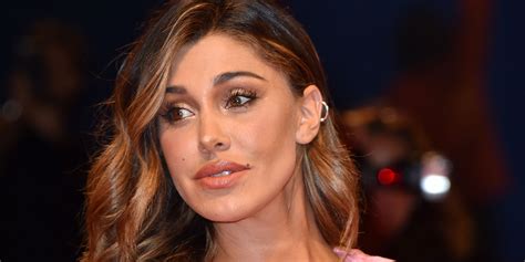 Belen Rodriguez A Ibiza Ci Fa Sognare Con Un Nuovo Amore E Un