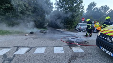 Saint Quentin Sur Is Re Collision Mortelle En Is Re Un Motard D C De