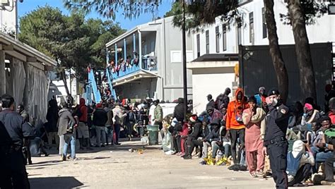 Migranti Catanzaro Pd Lampedusa Al Collasso Schifani Protesti